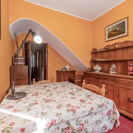 Residenza Colombi Goelba Feriehus