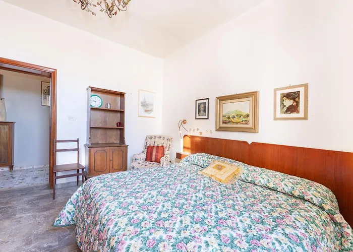 Residenza Colombi Goelba *